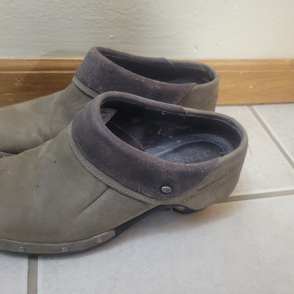 Merrell  Tan Suede Shoes - Picture 5 of 7